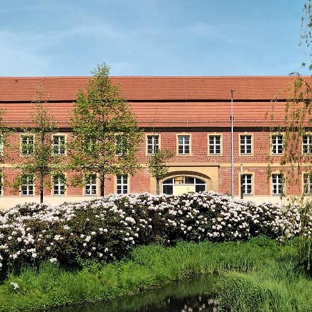 Hotel Vierseithof Luckenwalde Buitenkant foto